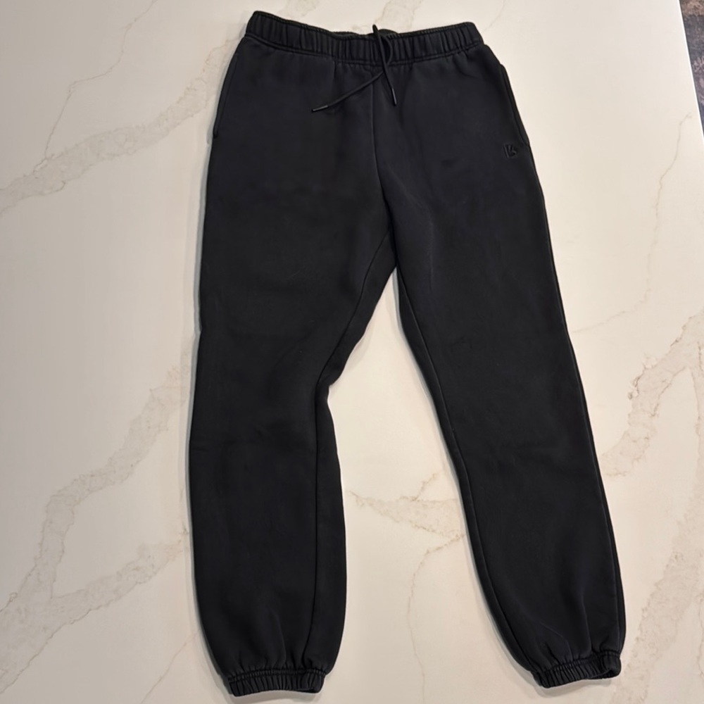 BuffBunny Black Joggers with Elastic Cuffs - Cloud